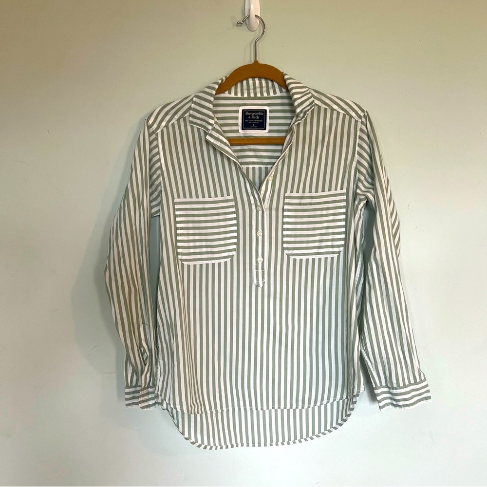 Abercrombie & Fitch Pistachio green stripe pullover blouse SZ Small